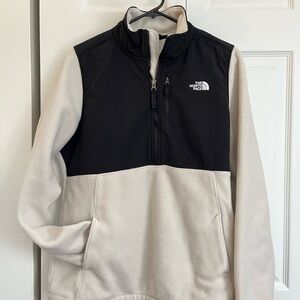 The North Face Two-Tone Fleece Jacket in Black and Cream